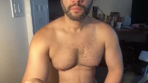 Snapshot of fuckyeahcoach chatting on 05-05-26, 09:50 Muscle Bear Jock in Training online show from 05-05-26, 09:50