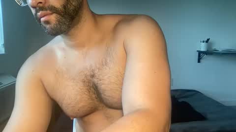 Snapshot of fuckyeahcoach chatting on 05-14-26, 08:26 Muscle Bear Jock in Training online show from 05-14-26, 08:26