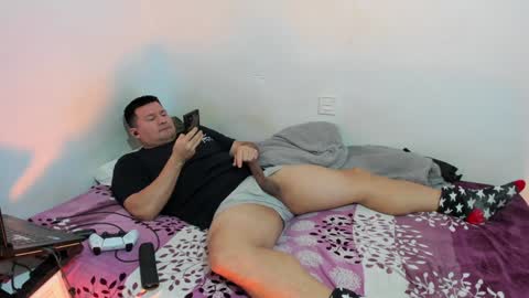 Snapshot of fuckynations chatting on 12-29-24, 12:20 Fuckdirtymen online show from 12-29-24, 12:20