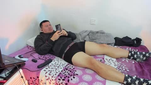 Snapshot of fuckynations chatting on 01-18-25, 02:33 Fuckdirtymen online show from 01-18-25, 02:33