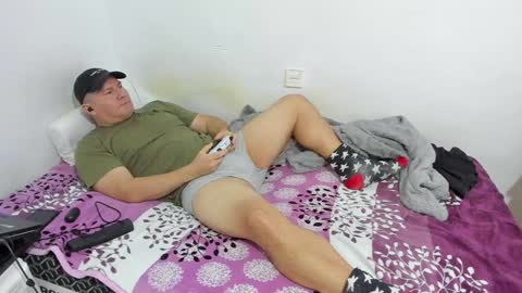 Snapshot of fuckynations chatting on 01-27-25, 06:41 Fuckdirtymen online show from 01-27-25, 06:41