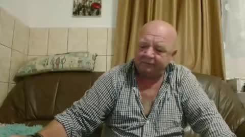 Snapshot of fullballs6 chatting on 09-19-25, 02:13 fullballs6 online show from 09-19-25, 02:13