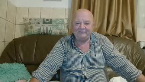 Snapshot of fullballs6 chatting on 10-03-25, 01:57 fullballs6 online show from 10-03-25, 01:57