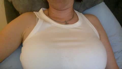 Snapshot of fun9684 chatting on 07-04-26, 06:47 Fun9684 online show from 07-04-26, 06:47