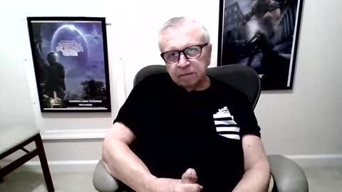 Snapshot of funclemike chatting on 02-23-26, 04:26 funclemike online show from 02-23-26, 04:26