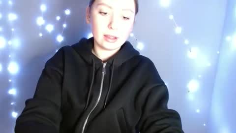 Snapshot of funemma000 chatting on 01-16-26, 08:18 Emma online show from 01-16-26, 08:18