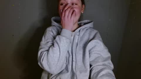 Snapshot of funemma000 chatting on 02-02-26, 08:02 Emma online show from 02-02-26, 08:02