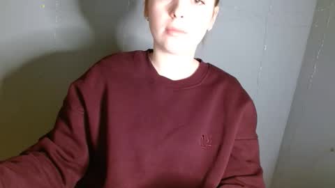 Snapshot of funemma000 chatting on 02-04-26, 08:09 Emma online show from 02-04-26, 08:09