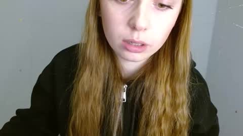 Snapshot of funemma000 chatting on 02-09-26, 11:14 Emma online show from 02-09-26, 11:14