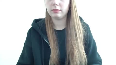 Snapshot of funemma000 chatting on 03-04-26, 11:16 Emma online show from 03-04-26, 11:16