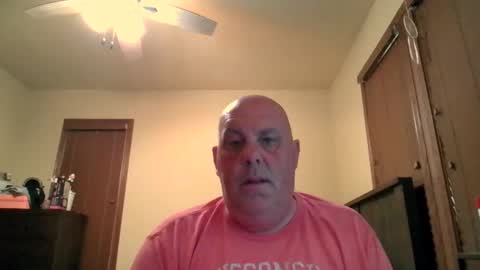 Snapshot of funguywi45 chatting on 05-26-26, 11:06 funguywi45 online show from 05-26-26, 11:06