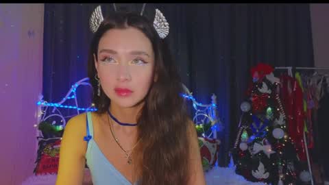 Snapshot of funny_whotsss chatting on 12-23-24, 10:44 Tiffany online show from 12-23-24, 10:44