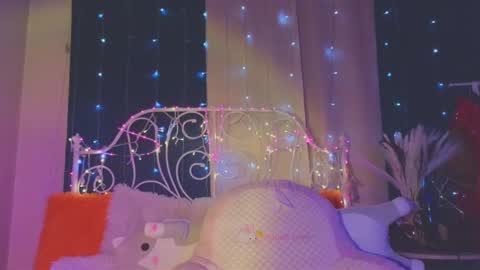 Snapshot of funny_whotsss chatting on 02-27-25, 11:04 Tiffany online show from 02-27-25, 11:04