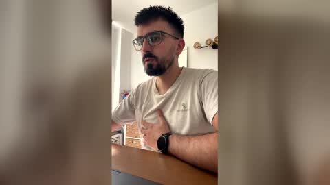 funnyroom23 online show from 04-15-26, 08:32