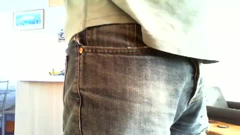 Snapshot of funslimguy chatting on 07-30-26, 06:29 Funslimguy online show from 07-30-26, 06:29