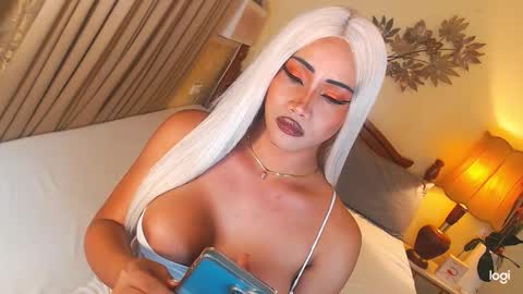 Maddonna online show from 11-18-25, 06:23