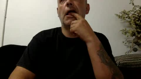 Snapshot of futbolin95 chatting on 06-12-26, 09:03 futbolin95 online show from 06-12-26, 09:03