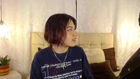 Snapshot of fyreandfox_ chatting on 03-12-25, 02:34 FIRE AND FOX online show from 03-12-25, 02:34