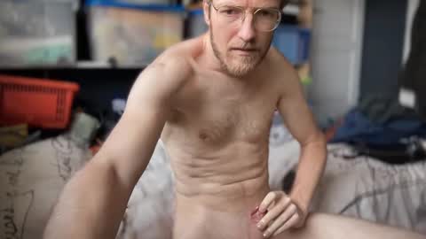 Snapshot of g00nst4r chatting on 12-17-24, 11:06 g00nst4r online show from 12-17-24, 11:06