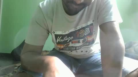 Snapshot of g0lu_ chatting on 12-15-24, 05:34 Nunnu online show from 12-15-24, 05:34