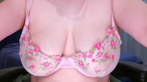 gaaby  online show from 04-21-26, 11:29