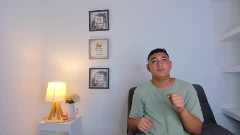 Snapshot of gaael_x chatting on 10-29-25, 07:04 gaael_x online show from 10-29-25, 07:04