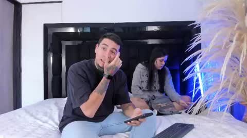 Snapshot of gabbyanddominic chatting on 08-04-26, 11:57 Gabby And Dominic online show from 08-04-26, 11:57