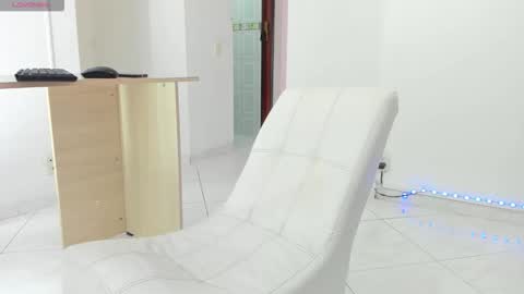 Gabby Grey online show from 12-20-25, 07:21