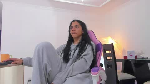 Gabby Grey online show from 05-13-26, 10:49