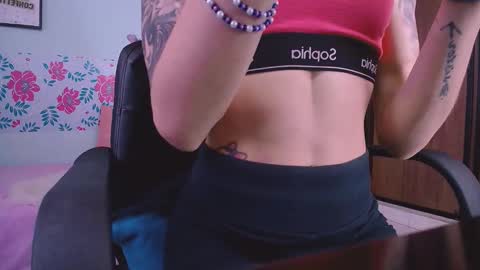  Gabby  online show from 01-21-25, 03:32