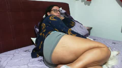 gaby  layla online show from 04-21-26, 01:42