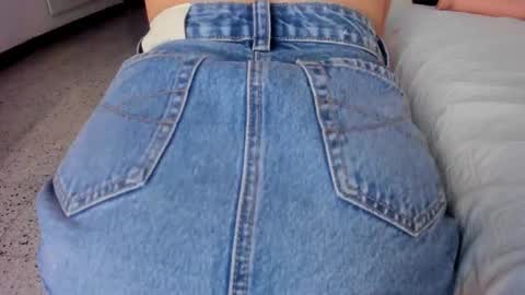 Carolina online show from 10-27-25, 02:26