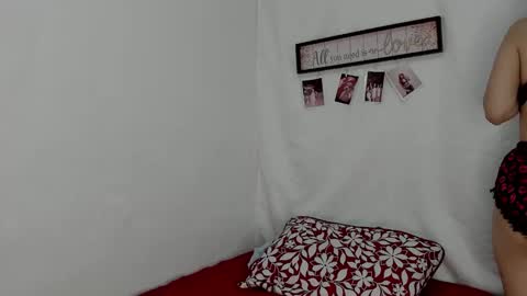 Snapshot of gabriela_duarte chatting on 02-02-25, 08:24 Gabi online show from 02-02-25, 08:24