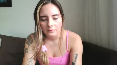 Gabriela Miller online show from 06-19-26, 04:11