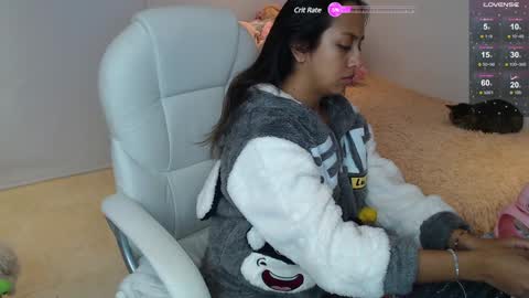 Snapshot of gabriela_morales01 chatting on 12-20-24, 10:49 .  online show from 12-20-24, 10:49