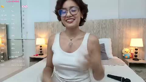 Snapshot of gabriela_vargas chatting on 07-07-26, 07:23 Gabriela Vargas online show from 07-07-26, 07:23