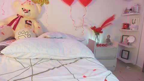   online show from 02-15-26, 07:51