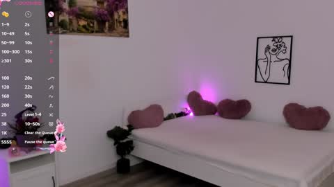 Snapshot of gabrielalove_ chatting on 01-19-25, 08:41 Gabrielaaaa online show from 01-19-25, 08:41