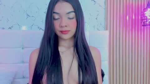 Snapshot of gabrielam_ms chatting on 01-22-25, 03:52 Gabriela Evans MS online show from 01-22-25, 03:52