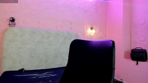 Snapshot of gabriella27_ chatting on 07-25-26, 12:36 gabriella online show from 07-25-26, 12:36