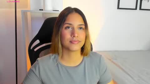 Snapshot of gabriella__tom chatting on 07-16-26, 10:38 Gabriella online show from 07-16-26, 10:38