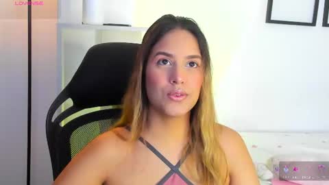 Snapshot of gabriella__tom chatting on 07-22-26, 10:01 Gabriella online show from 07-22-26, 10:01