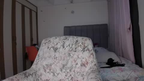 Snapshot of gabrielladurandd chatting on 07-19-26, 01:20 Gaby online show from 07-19-26, 01:20