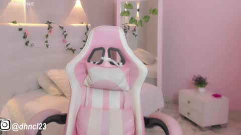 Gabriella online show from 02-12-25, 01:19