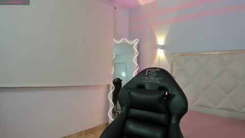 Snapshot of gaby_tay1 chatting on 05-06-26, 03:35 Gaby online show from 05-06-26, 03:35