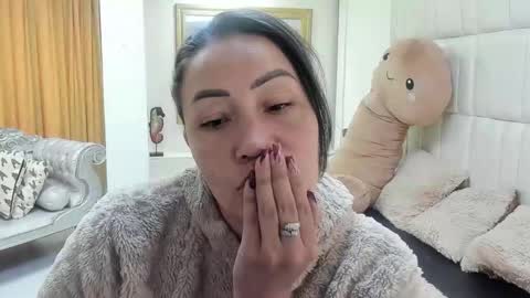 gabriela online show from 02-17-26, 03:19