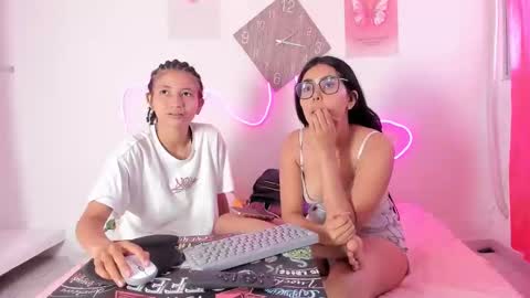 Snapshot of gabyandpao chatting on 02-27-25, 10:20 Gaby online show from 02-27-25, 10:20