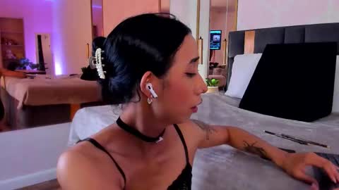 Gaby online show from 11-21-25, 08:29