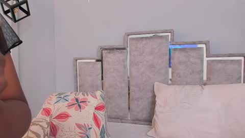 gabyyjones online show from 03-06-25, 11:47