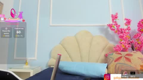 gabyyjones online show from 09-11-25, 09:09